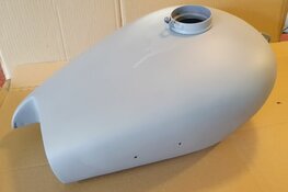 66-8246SAH Benzine tank M20 leger, sahara model