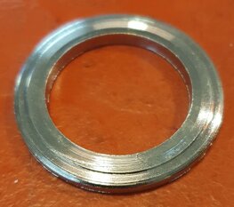 68-6132 Afstandbus buiten ankerplaat