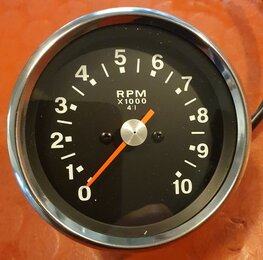 99-0166 Rev counter 4 : 1 ratio, black face, amber needle, pattern