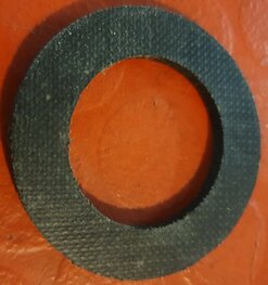 47-5065 Rubber schijf, boven grote veer, alleen 1968-1970