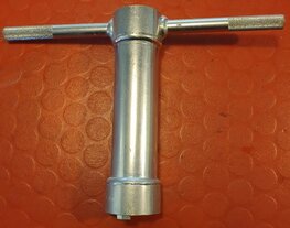 66-2746 Tool oil seal holders