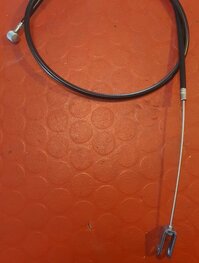 42-8793 Voorrem kabel, geen steller in de hendel, geen steller op het wiel. Voor smal stuur