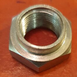 42-3267 Centrale moer hoofdas