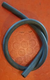 60-4409 Remslang achter Triumph reservoir / pomp