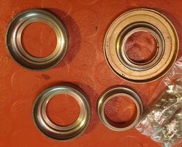 97-0111/39 Set balhoofdlagers cpl.