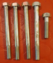 42-0062 Set van 5 bouten tuimelaarhuis / kop