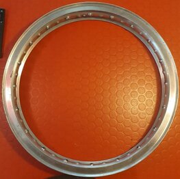 65-3608AL Aluminium velg WM2 x 19" gebruikt