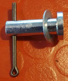 40-4714 Pivot pin centre stand 