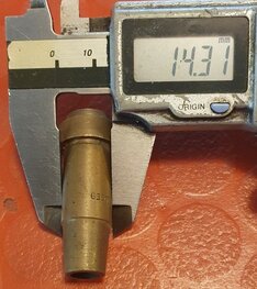 65-1597 Inlet valve guide, early models