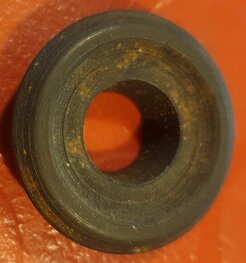 68-0166 Top valve spring collar (used)