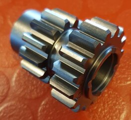 57-4653 1e + 2e Tandwiel hoofdas 13 + 16 T