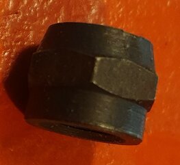 70-2922 Nut 5/16 BSC selflock steel