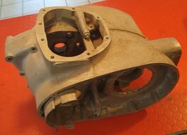 70-9097 Set carterhelften met bronzen bussen