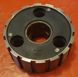 57-4435 Clutch centtre assembly, late 3 spring