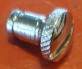 89-4310 Schroef deksel gereedschap kast C15 - B40