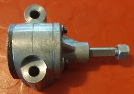 71-1133 Oliepomp BSA 1 cilinder, 2 bout 41-0801