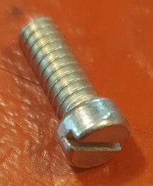 67-0716 Schroef 3/16, toerenteller aandrijver / deksel