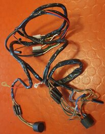 19-0743 Draadboom C15 - B40 met verdelerkap achter de cilinder, Lucas nr 38235