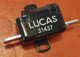 31445 Remlichtschakelaar 22B, trek model  LUCAS 19-1114 / 31437 / 54033234 