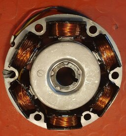 47204 Stator wisselstroom dynamo 6 V met rotor
